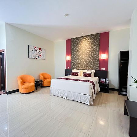 Hotel Roditha Banjarbaru Banjarmasin  Eksteriør billede